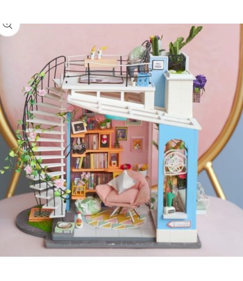 Miniature House: Dora's...