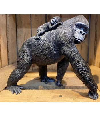 Gorilla & Cub